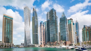 Pros and Cons of Living in Dubai, UAE - Ultimate Guide 2024